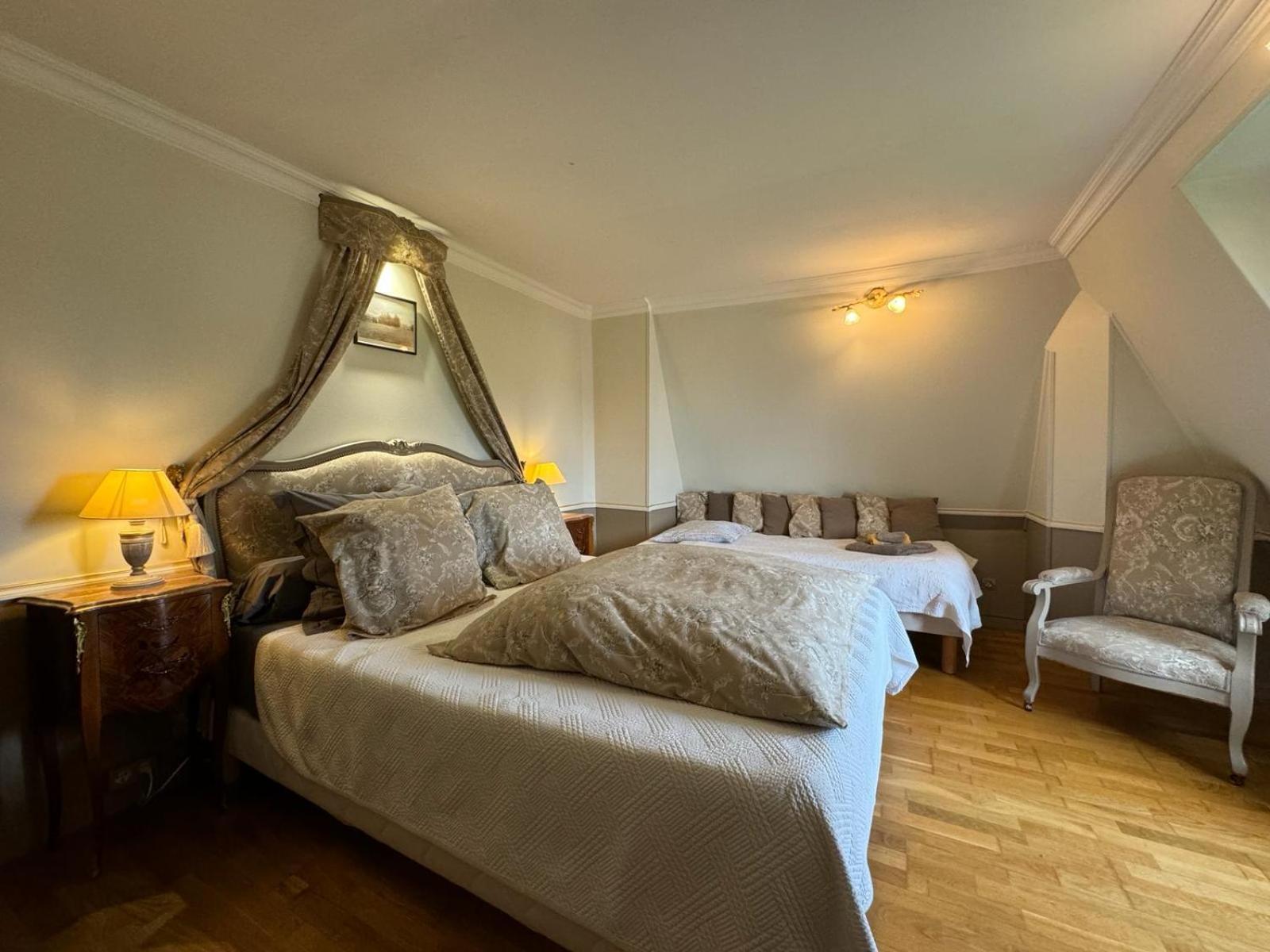 Domaine De L'Orangerie Du Chateau De Motteville Chambres D'Hotes Luaran gambar
